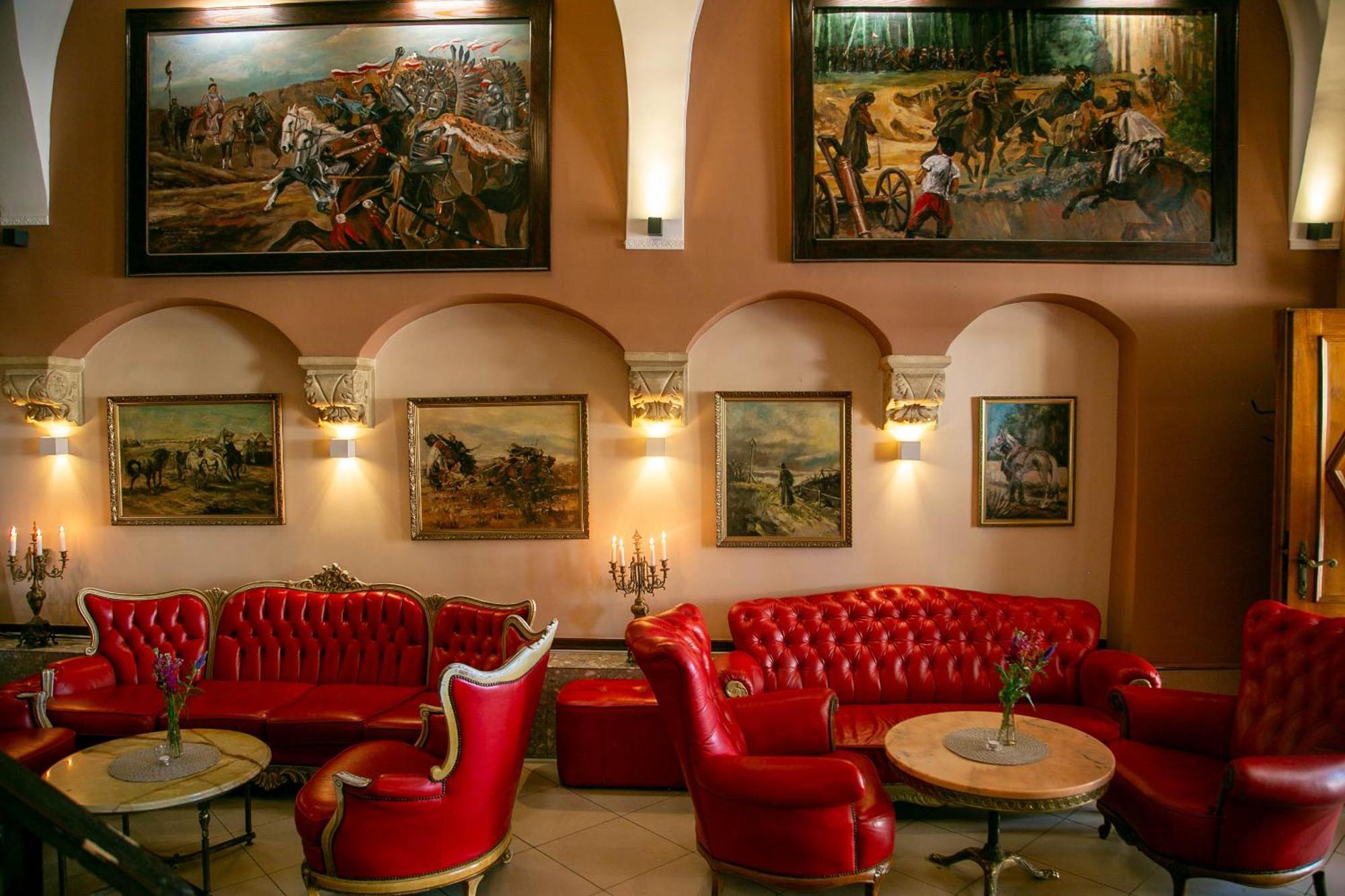 Euro Aparthotel Tarnów Buitenkant foto