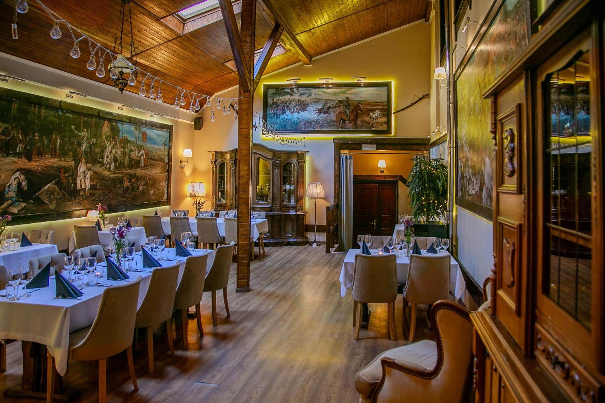 Euro Aparthotel Tarnów Buitenkant foto